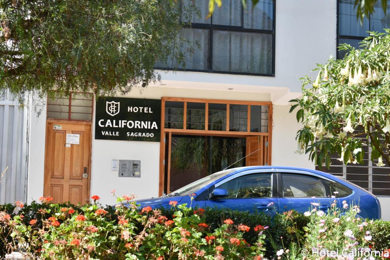 Hotel California Calca Extérieur photo