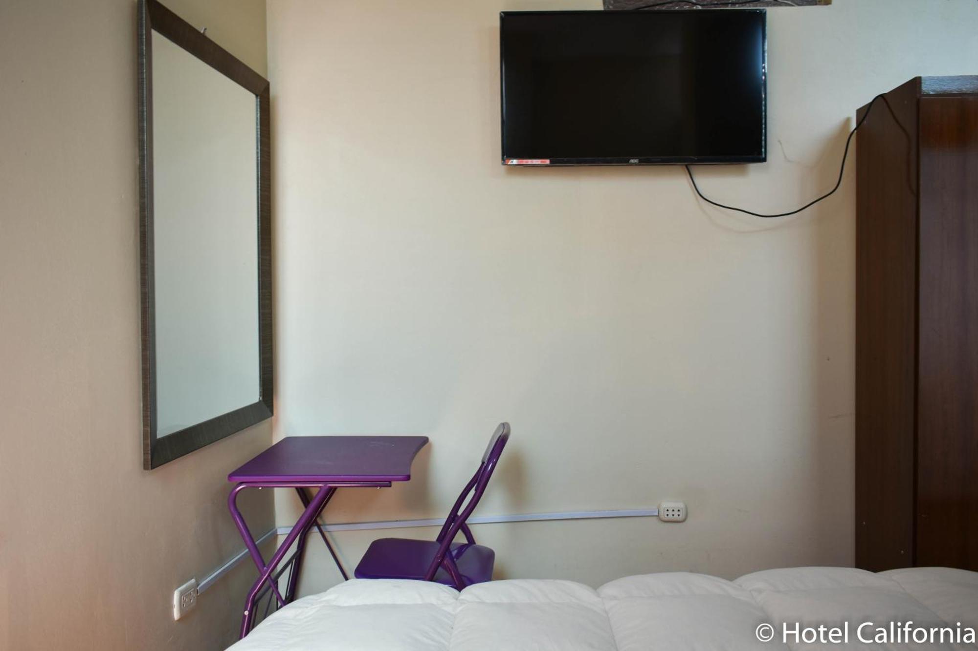 Hotel California Calca Chambre photo