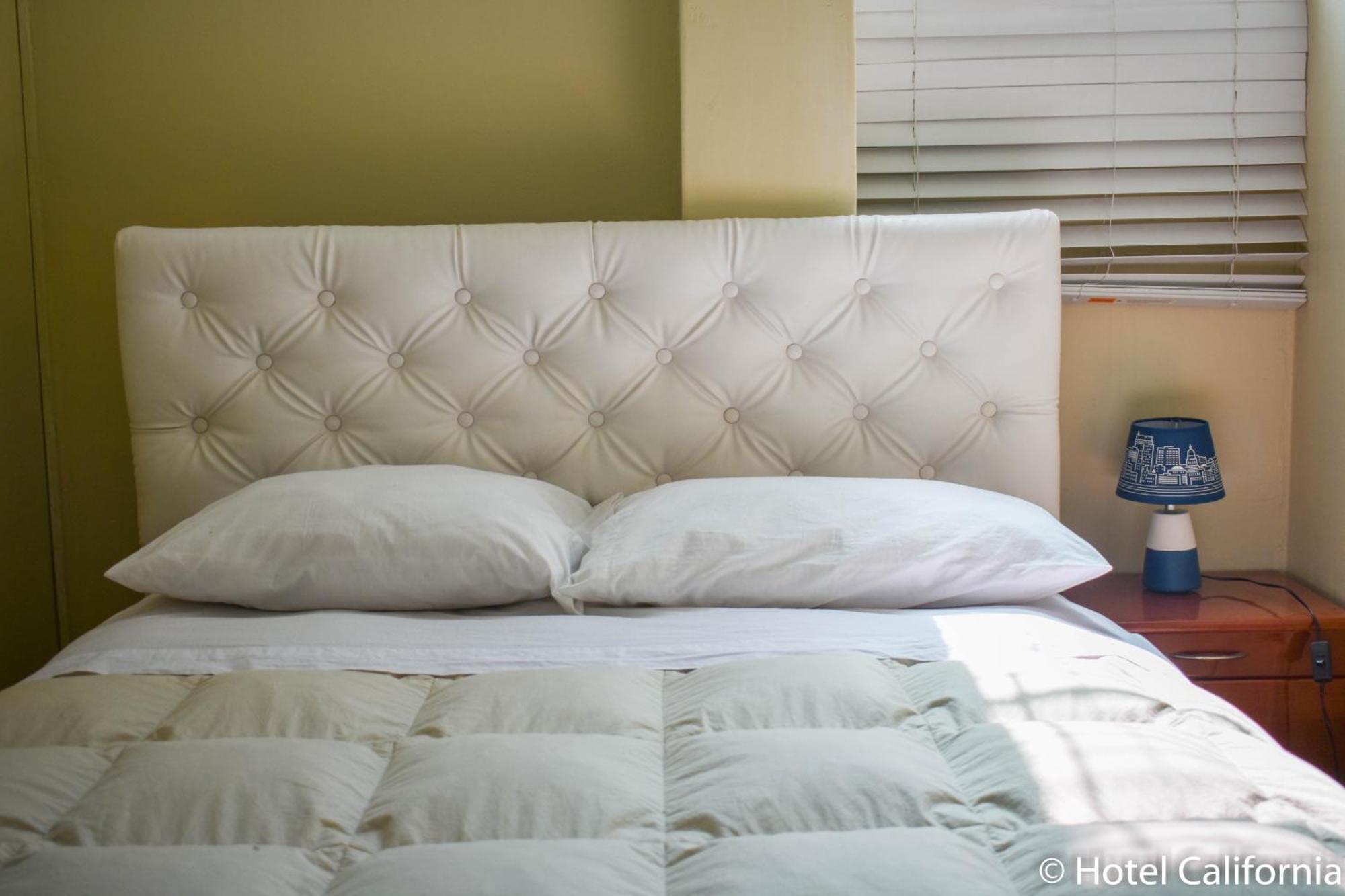 Hotel California Calca Chambre photo