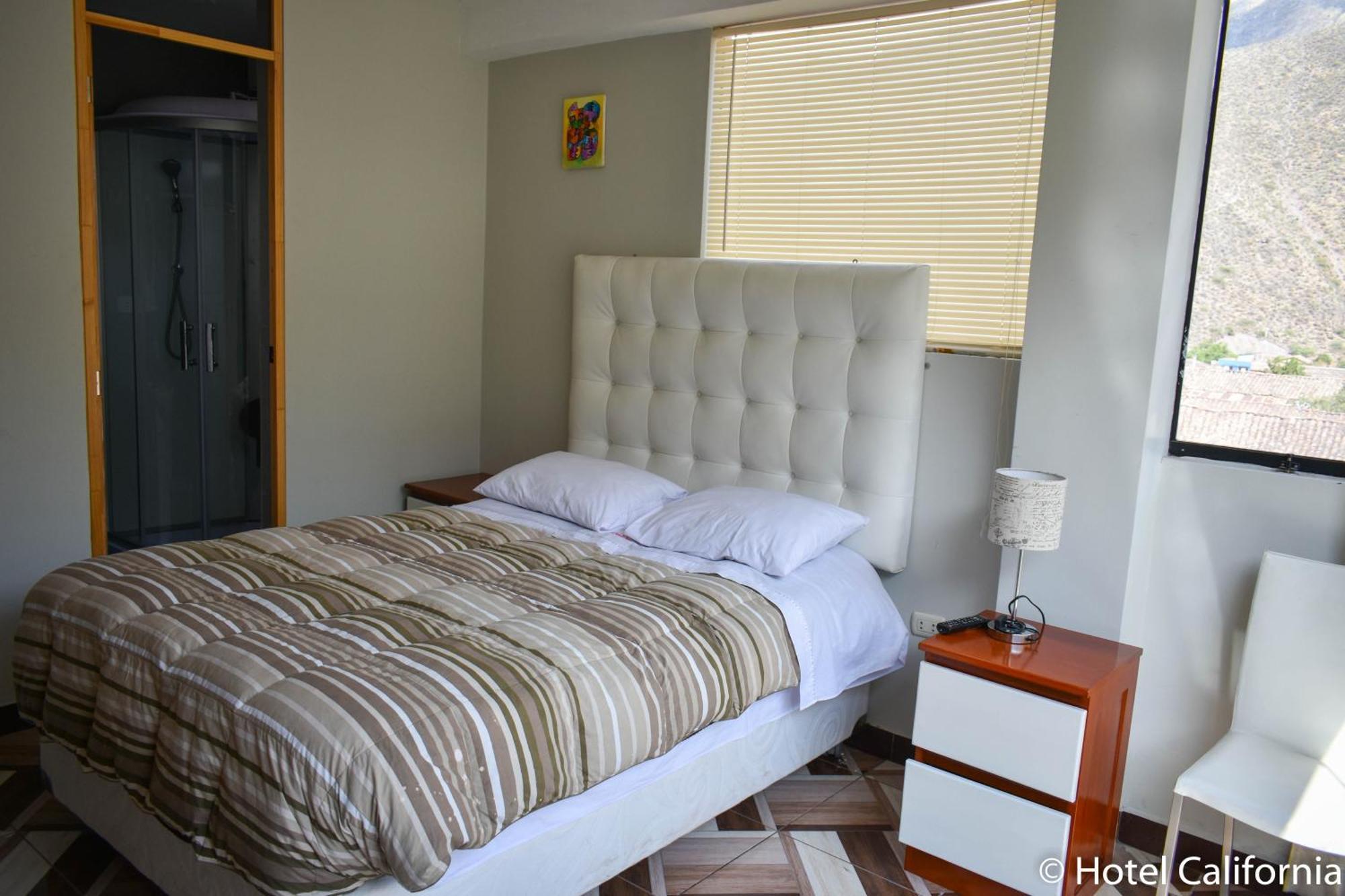 Hotel California Calca Chambre photo