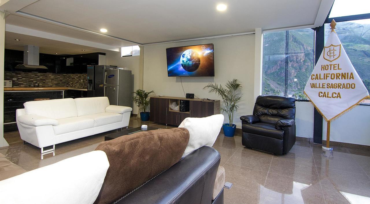 Hotel California Calca Extérieur photo